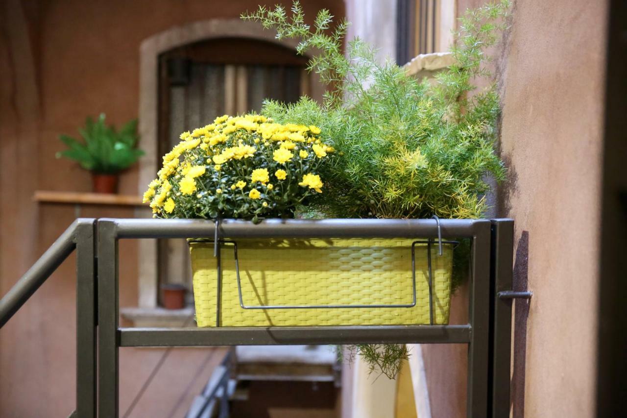 Casa Famoso Villa Catania Bagian luar foto